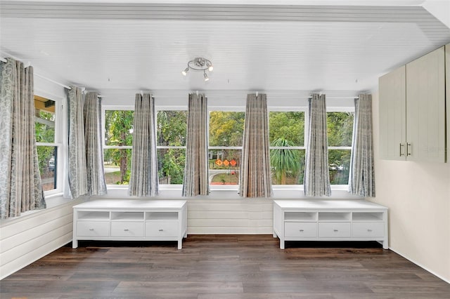 unfurnished sunroom with a healthy amount of sunlight