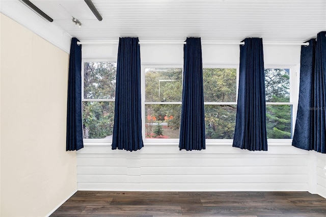 interior details featuring hardwood / wood-style flooring