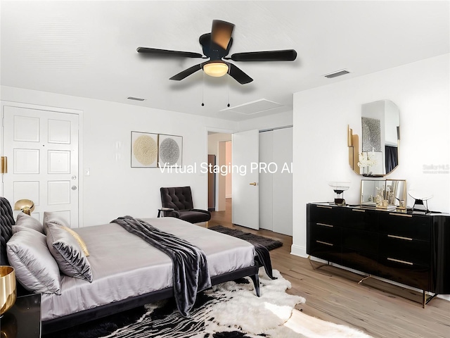 930 Lewis Dr, Daytona Beach, FL 32117 - bedroom featuring light wood-style floors, visible vents, a closet, and ceiling fan