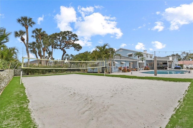 Listing photo 3 for 446 Country Club Rd, Belleair FL 33756