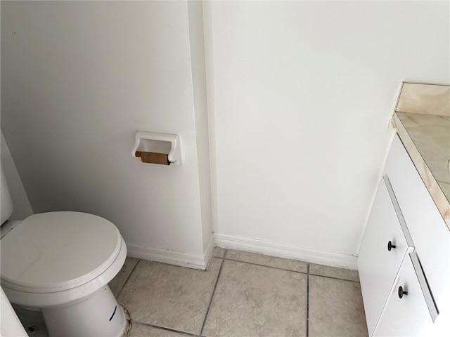 5123 Picadilly Circus Ct Unit 2, Orlando, FL 32839 - bathroom with toilet, vanity, baseboards, and tile patterned flooring