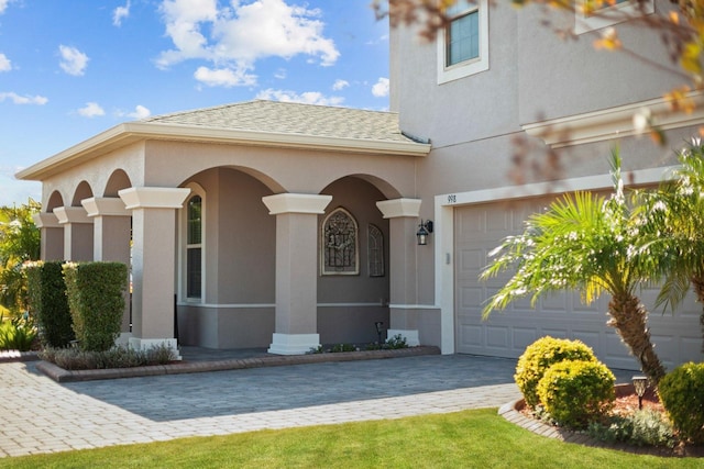 view of front of house with a garage