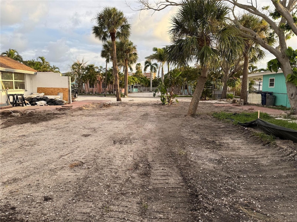 13135 4th St E, Madeira Beach, FL 33708 - photo 2