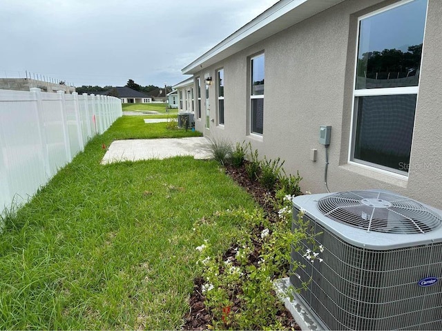 view of yard featuring cooling unit