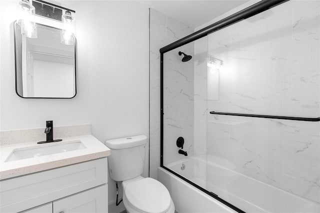 full bathroom with toilet, vanity, and enclosed tub / shower combo