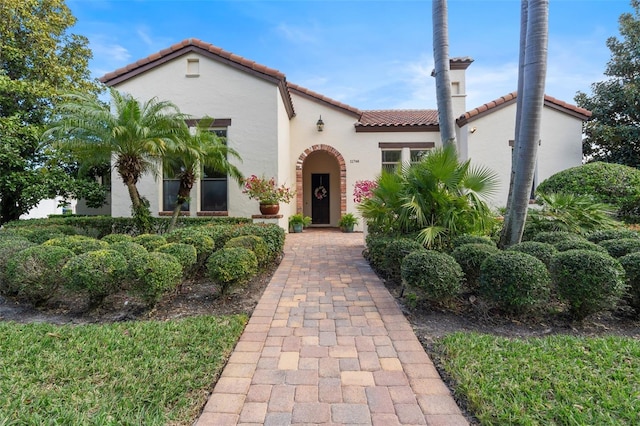 view of mediterranean / spanish-style house