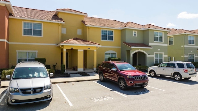 view of mediterranean / spanish-style house