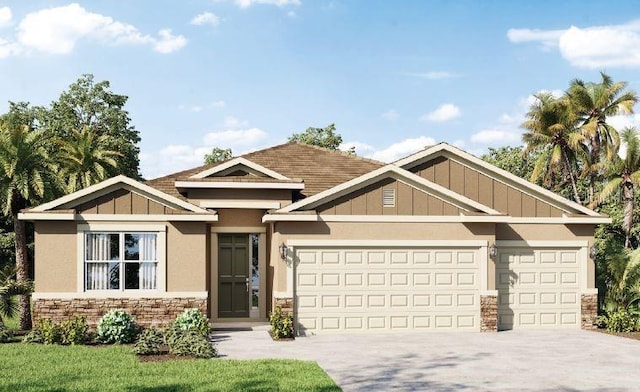 craftsman house featuring a garage