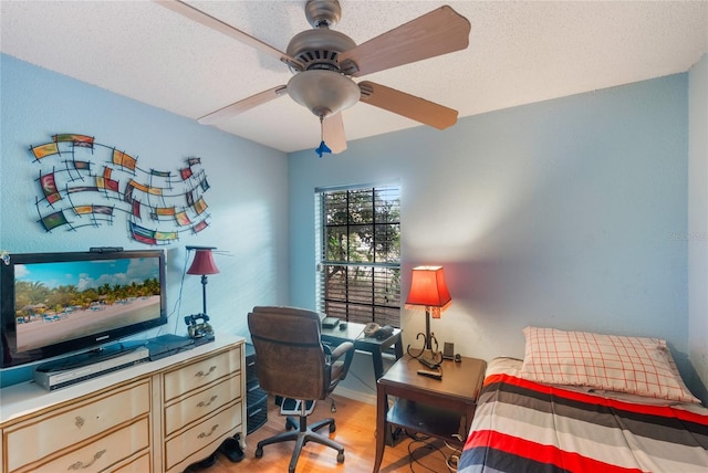 1309 Paradise Ln, Winter Park, FL 32792 - office with ceiling fan and light hardwood / wood-style flooring