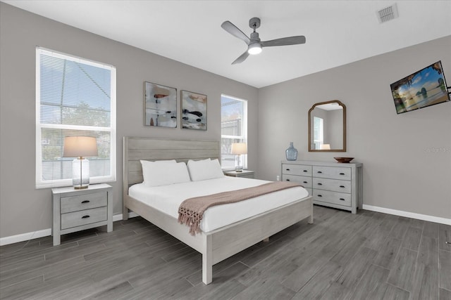 bedroom featuring ceiling fan