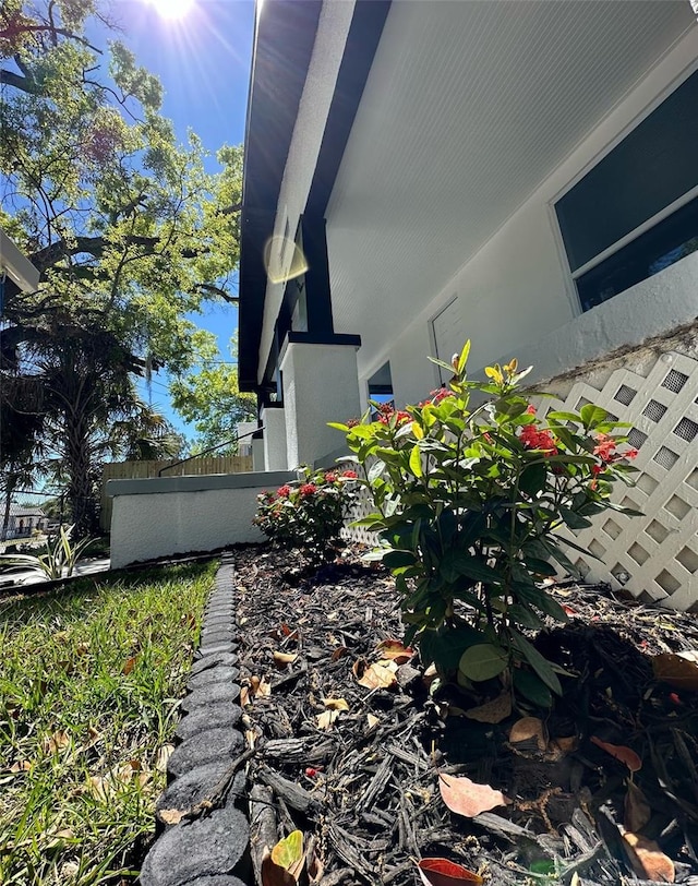 3206 N 29th St, Tampa, FL 33605 - details with fence