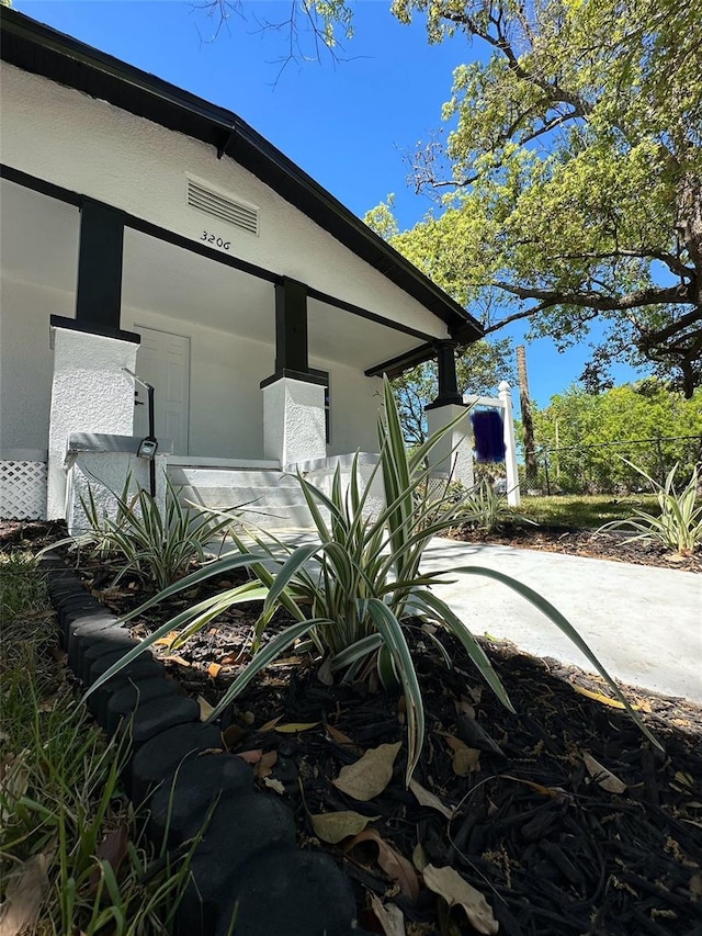 3206 N 29th St, Tampa, FL 33605 - exterior details with stucco siding