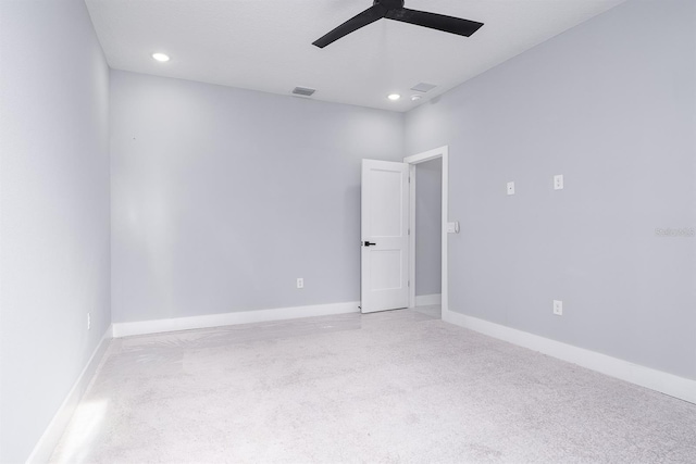 empty room with ceiling fan