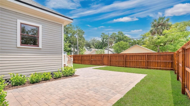 219 Laurel Ave, Sanford, FL 32771 - view of yard with a patio