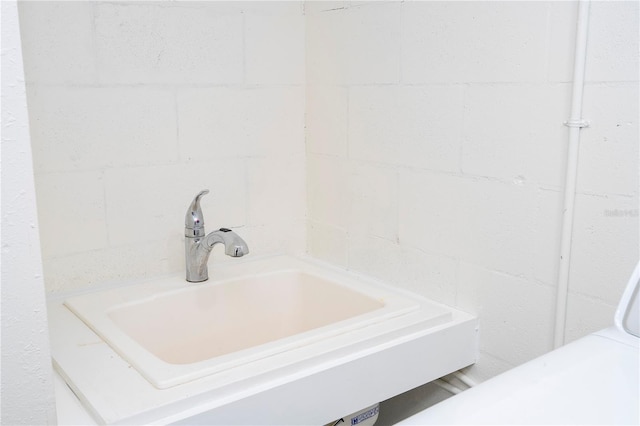 2002 Geigel Ave, Orlando, FL 32806 - bathroom with a sink