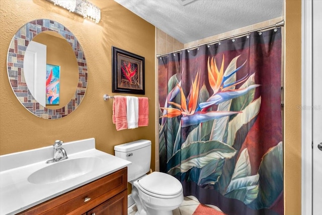 bathroom featuring vanity, toilet, a shower with shower curtain, and a textured ceiling