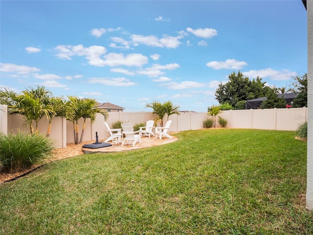 view of yard with a patio