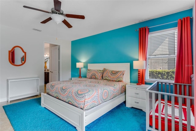 bedroom with ceiling fan