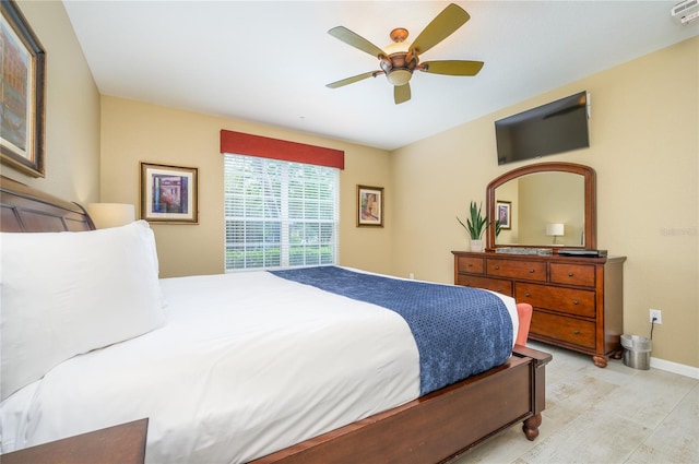 5012 Shoreway Loop Unit 10207, Orlando, FL 32819 - bedroom featuring ceiling fan and baseboards