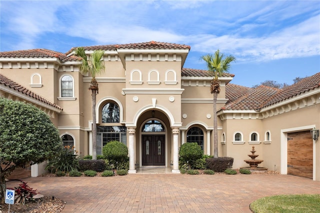 view of mediterranean / spanish-style house