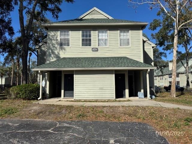 view of front of house