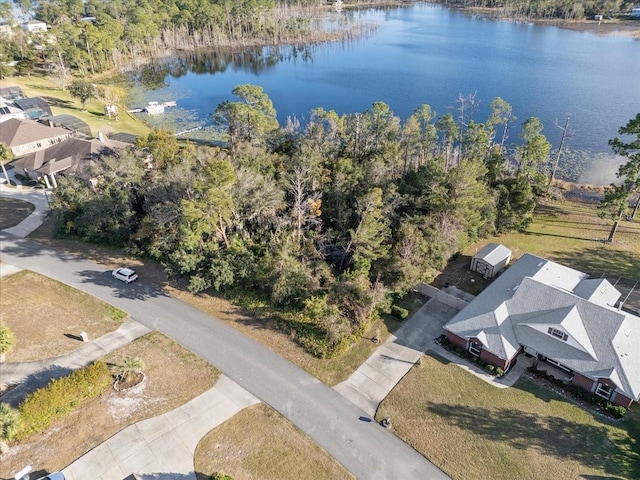 Listing photo 2 for 2103 Watersedge Dr, Deltona FL 32738