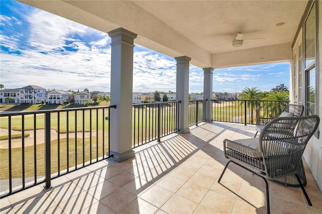 balcony featuring ceiling fan