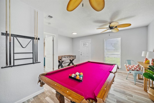 playroom with light wood-type flooring, ceiling fan, and pool table