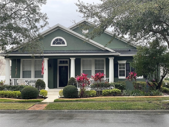 view of front of house featuring covered porch