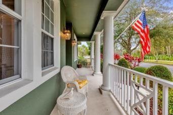 balcony featuring covered porch