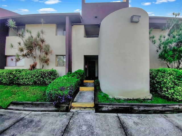 705 S Village Dr N Unit 205, Saint Petersburg, FL 33716 - photo 1
