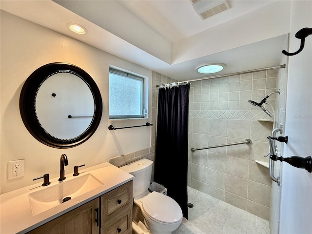 full bath with recessed lighting, visible vents, toilet, vanity, and tiled shower