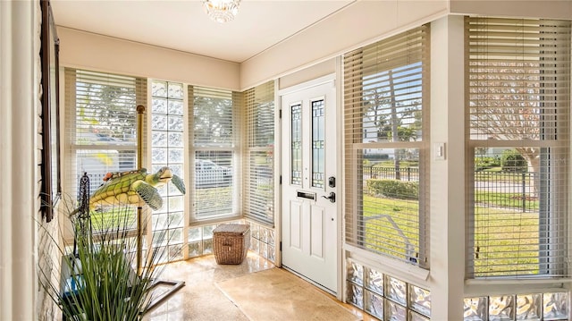 105 17th Ave NE, Saint Petersburg, FL 33704 - entryway with plenty of natural light