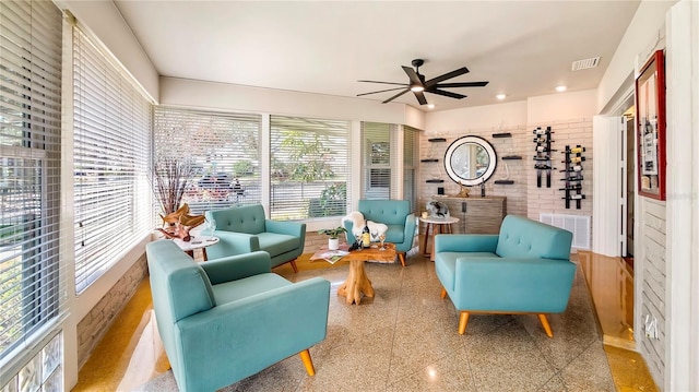 105 17th Ave NE, Saint Petersburg, FL 33704 - interior space featuring visible vents