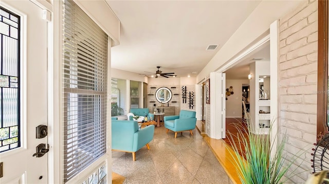 105 17th Ave NE, Saint Petersburg, FL 33704 - interior space featuring visible vents