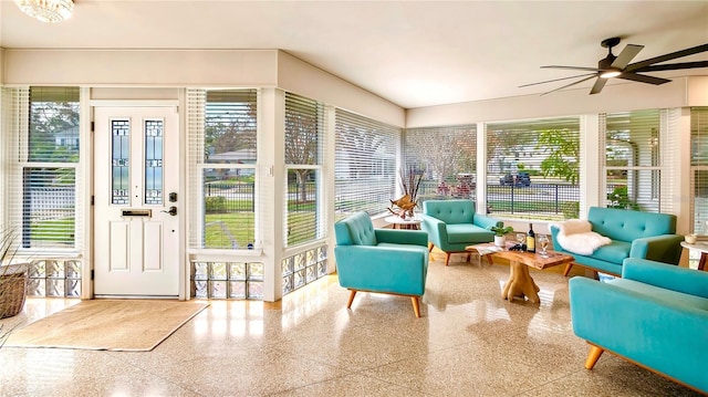 105 17th Ave NE, Saint Petersburg, FL 33704 - sunroom / solarium with a healthy amount of sunlight