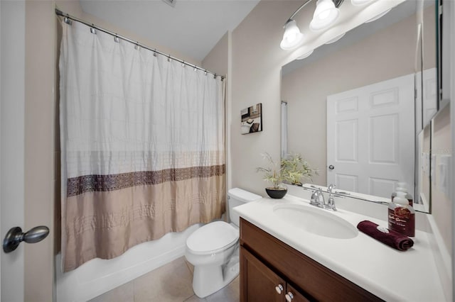 full bathroom featuring shower / bathtub combination with curtain, vanity, and toilet