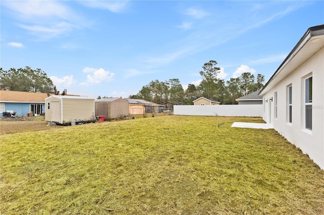 view of yard with a shed