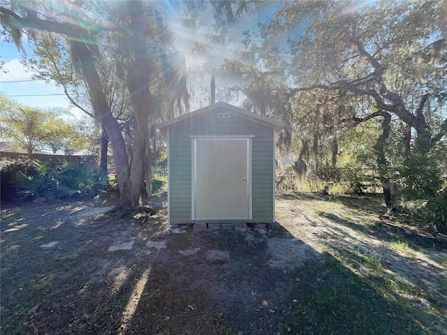 view of outbuilding