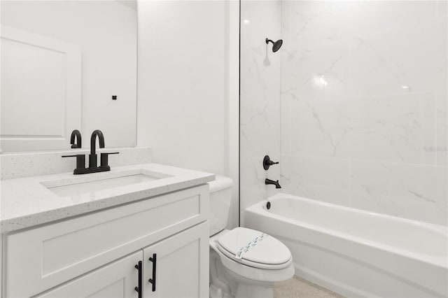 14735 SW 69th Court Rd, Ocala, FL 34473 - bathroom with toilet, vanity, and shower / bath combination