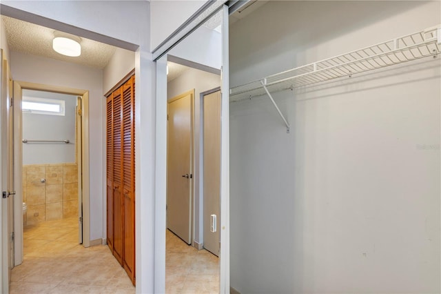 3002 Clubview Dr, Orlando, FL 32822 - view of closet