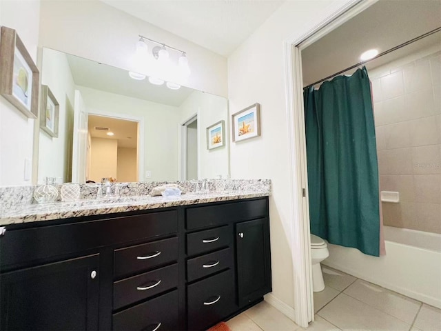 full bath featuring tile patterned flooring, double vanity, toilet, and shower / tub combo with curtain