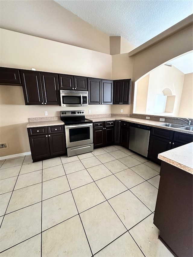 975 Gascony Ct, Kissimmee, FL 34759 - photo 11