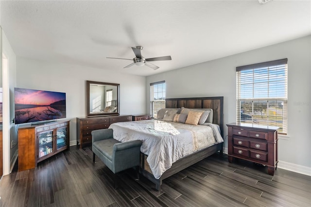 bedroom featuring ceiling fan