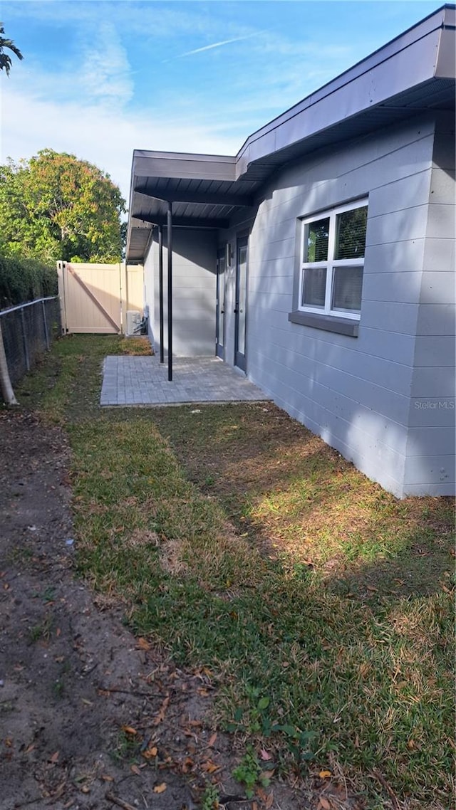 view of yard with a patio area