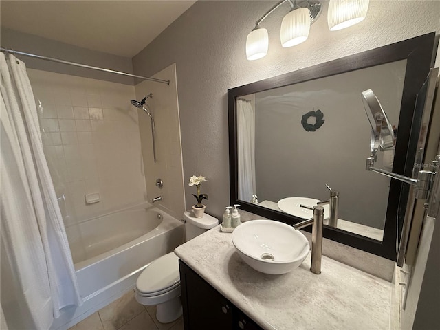 full bathroom featuring tile patterned flooring, vanity, shower / bath combo with shower curtain, and toilet