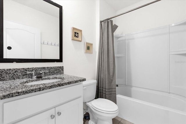 full bathroom featuring vanity, toilet, and shower / tub combo with curtain