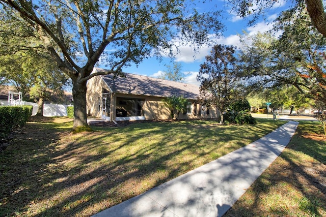 view of front of house with a front yard