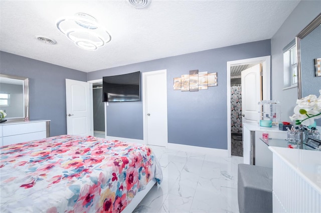 5006 Monet Ave, Belle Isle, FL 32812 - bedroom with a textured ceiling