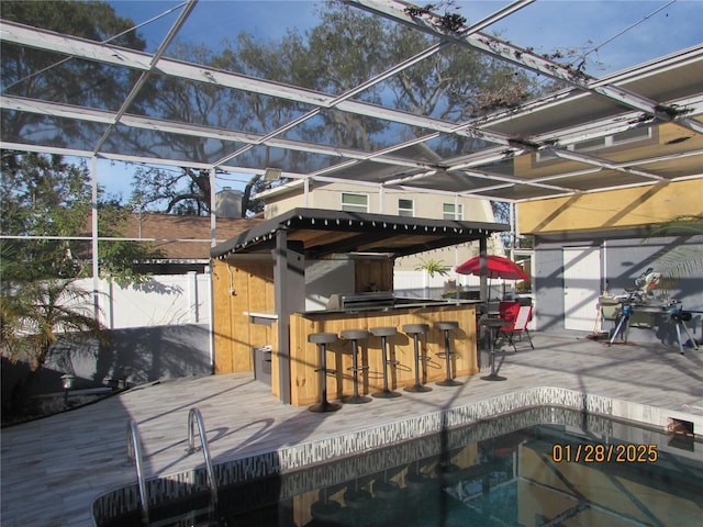 5006 Monet Ave, Belle Isle, FL 32812 - deck with exterior bar